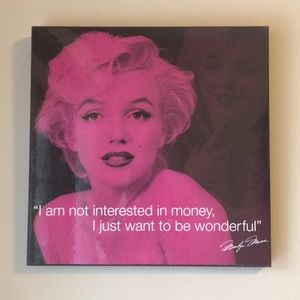 Marilyn Monroe “Wonderful” Wall Art😘